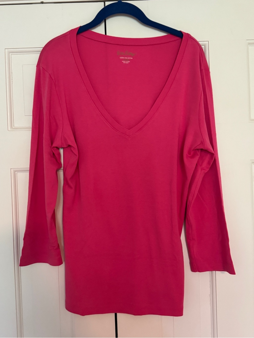 Lilly Pulitzer Bright Pink V-Neck Long Sleeve Tee size XL